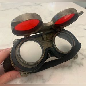 STEAMPUNK Fashion Goggles with Red Flip Lens